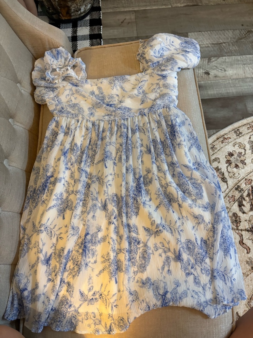 TCEC Blue and White Floral Puff-Sleeve Girls Dress